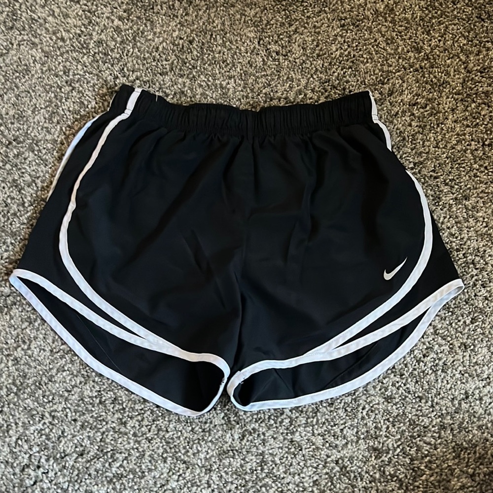 NIKE Athletic Shorts 🩳